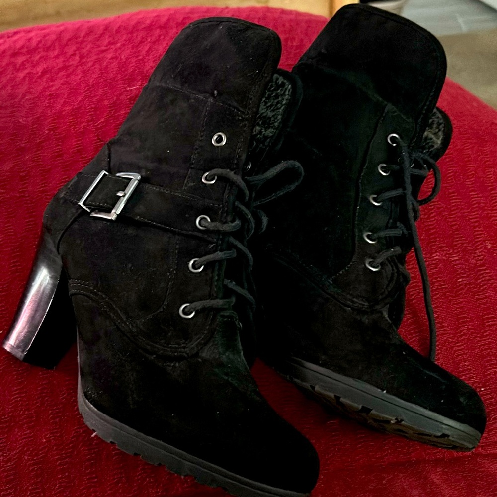 Women’s boots.